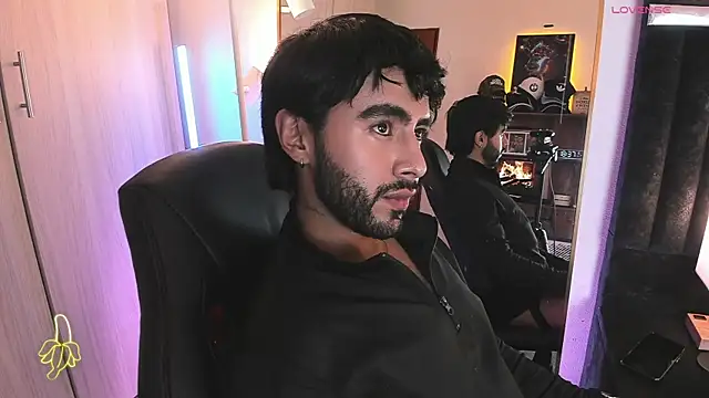 ItsMeEros online show from 06/11/26, 11:36