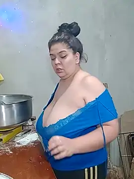 Snapshot of fantasyboobs chatting on 03/10/25, 06:16 fantasyboobs online show from 03/10/25, 06:16