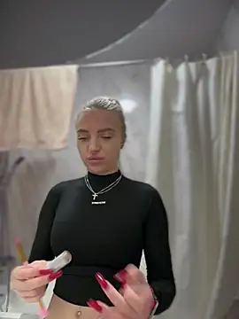 pinkstar  online show from 12/14/25, 06:19