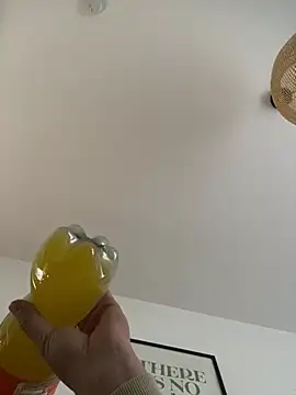 Jonkitzler1 online show from 12/19/24, 10:13