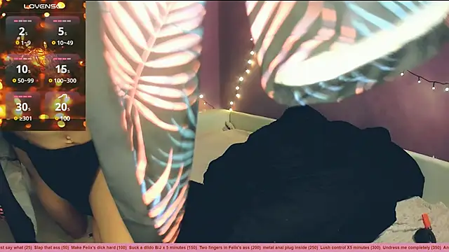 Littlepinkcat online show from 12/24/24, 03:05