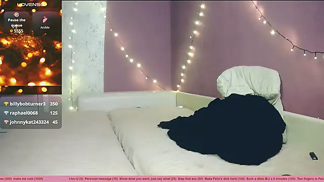 Littlepinkcat online show from 12/27/24, 01:07