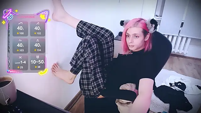 Snapshot of Littlepinkcat chatting on 01/15/26, 04:33 Littlepinkcat online show from 01/15/26, 04:33