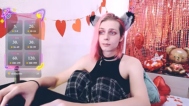 Snapshot of Littlepinkcat chatting on 02/18/26, 02:29 Littlepinkcat online show from 02/18/26, 02:29