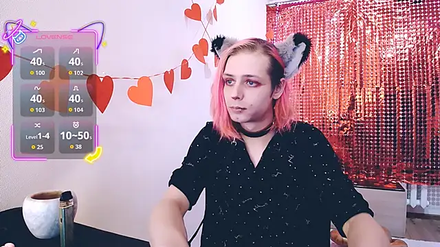 Snapshot of Littlepinkcat chatting on 02/23/26, 12:09 Littlepinkcat online show from 02/23/26, 12:09