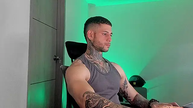  jamesleandros1 online show from 06/02/26, 03:52