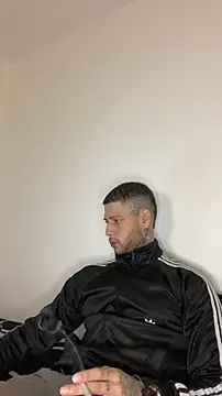  jamesleandros1 online show from 06/11/26, 04:32