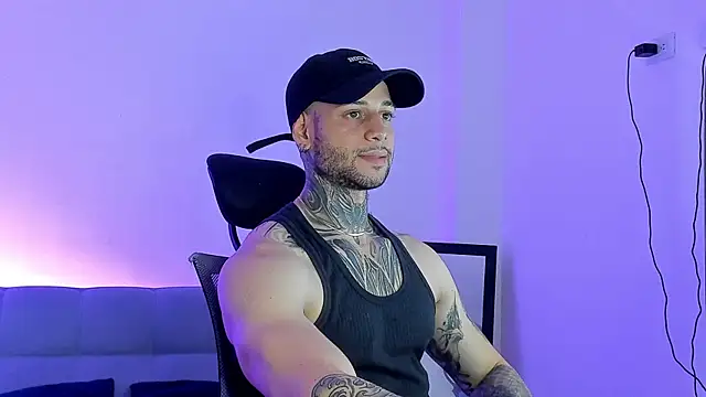  jamesleandros1 online show from 06/14/26, 10:34