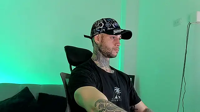  jamesleandros1 online show from 06/29/26, 04:19
