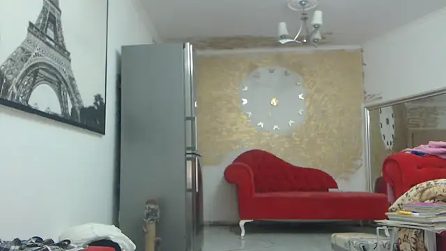 AnnaBellaLuckyXOXO online show from 10/31/25, 04:13