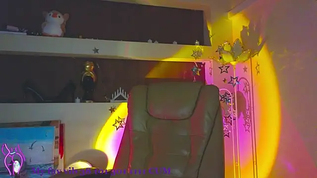 Malika uAngel online show from 09/12/25, 10:21