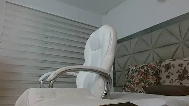 nana levy online show from 02/27/25, 10:15