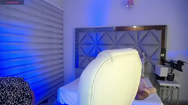 nana levy online show from 10/13/25, 11:49