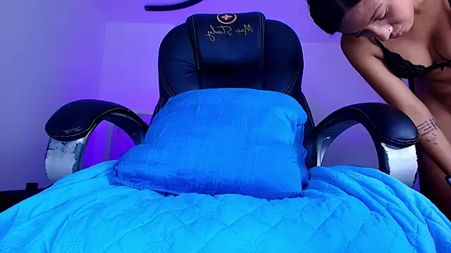 naomi kyse online show from 05/13/26, 03:04