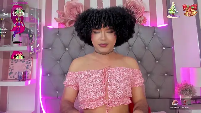 Snapshot of Star-Fire chatting on 12/17/25, 09:10 Star-Fire online show from 12/17/25, 09:10