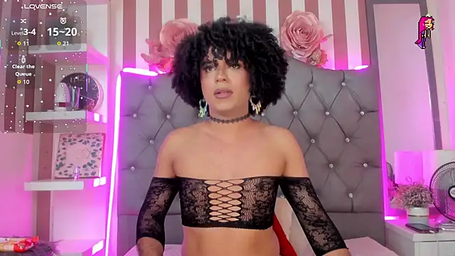 Snapshot of Star-Fire chatting on 03/08/26, 02:04 Star-Fire online show from 03/08/26, 02:04