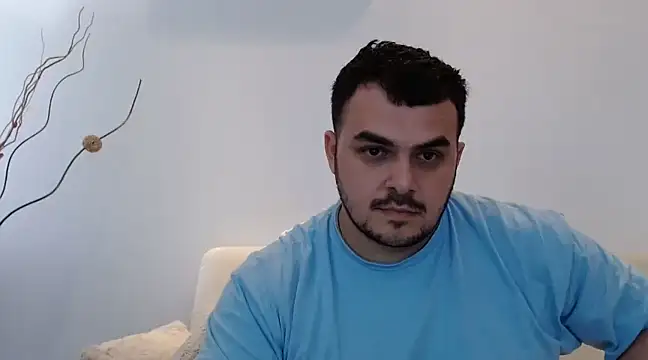 Snapshot of show_boy_97 chatting on 03/19/25, 12:56 show boy 97 online show from 03/19/25, 12:56