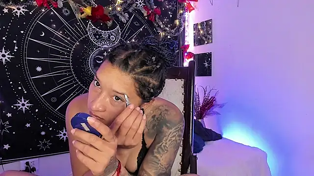 Eva Lee  online show from 12/14/25, 08:41