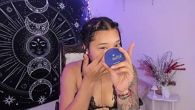 Snapshot of Eva_Lee_ chatting on 02/13/26, 08:54 Eva Lee online show from 02/13/26, 08:54