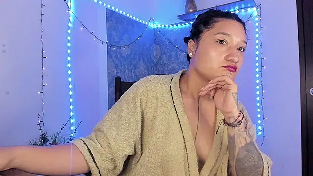 Snapshot of Eva_Lee_ chatting on 03/11/26, 09:15 Eva Lee online show from 03/11/26, 09:15