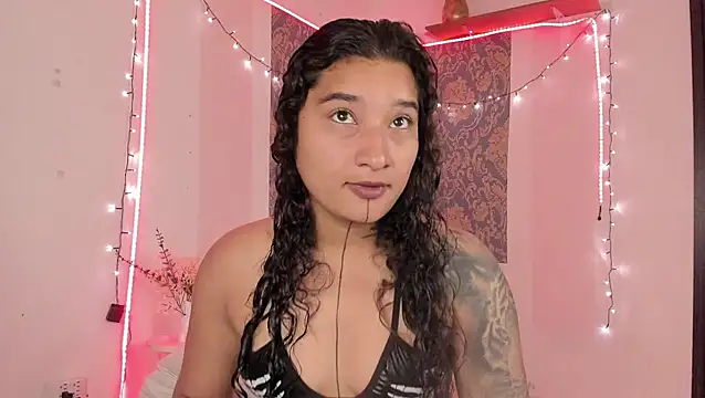 Eva Lee  online show from 05/12/26, 10:23