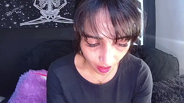 EvangelineCors online show from 03/08/25, 06:58