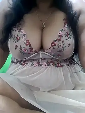 chubby wife online show from 12/25/24, 04:22