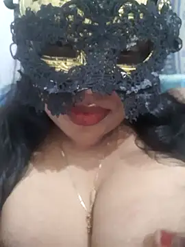 Snapshot of chubby_wife chatting on 06/12/26, 06:18 chubby wife online show from 06/12/26, 06:18