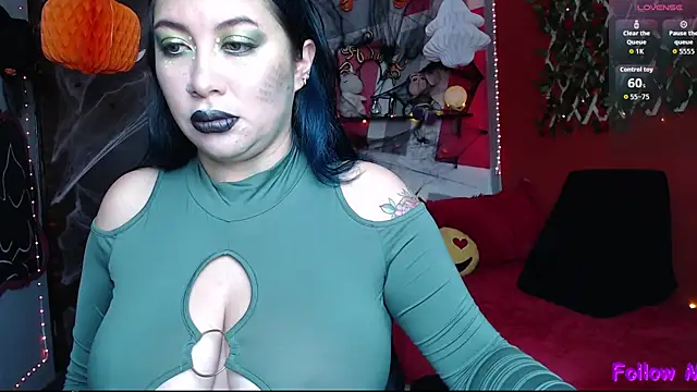 Snapshot of nathalie_zanettii chatting on 10/21/25, 06:08 nathalie zanettii online show from 10/21/25, 06:08