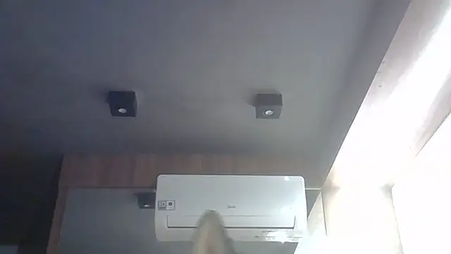 Skinny-Kitten online show from 06/14/26, 07:27