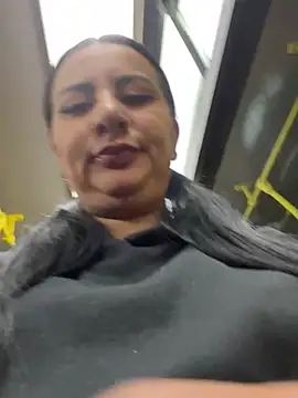 Abril Luv online show from 03/22/25, 10:28