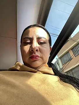 Abril Luv online show from 10/02/25, 12:23