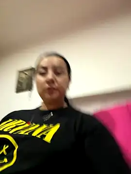 Abril Luv online show from 11/03/25, 12:57