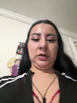 Abril Luv online show from 02/04/26, 01:00