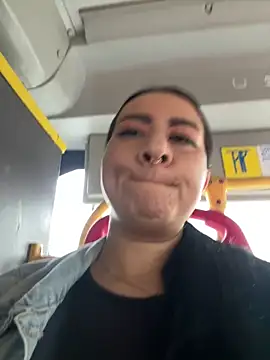 Abril Luv online show from 03/11/26, 12:11