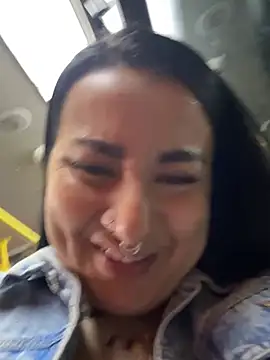 Snapshot of Abril_Luv chatting on 06/11/26, 12:32 Abril Luv online show from 06/11/26, 12:32