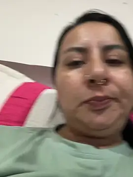 Snapshot of Abril_Luv chatting on 07/23/26, 01:58 Abril Luv online show from 07/23/26, 01:58