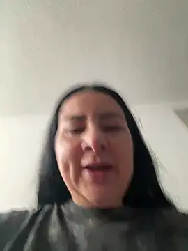 Snapshot of Abril_Luv chatting on 07/31/26, 01:32 Abril Luv online show from 07/31/26, 01:32