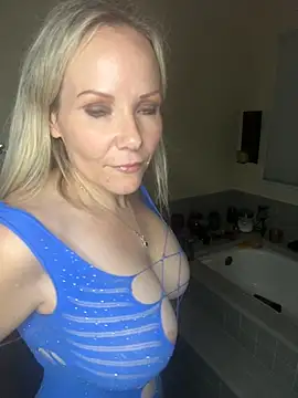 Snapshot of Sexual_Lovable_Doll chatting on 09/12/25, 12:38 Sexual Lovable Doll online show from 09/12/25, 12:38