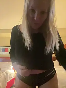 Snapshot of Sexual_Lovable_Doll chatting on 11/03/25, 06:42 Sexual Lovable Doll online show from 11/03/25, 06:42