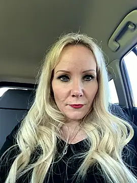 Snapshot of Sexual_Lovable_Doll chatting on 04/06/26, 09:27 Sexual Lovable Doll online show from 04/06/26, 09:27