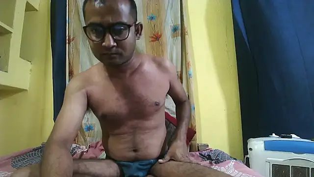 Snapshot of Cute_boy2000 chatting on 03/19/25, 08:54 Cute boy2000 online show from 03/19/25, 08:54