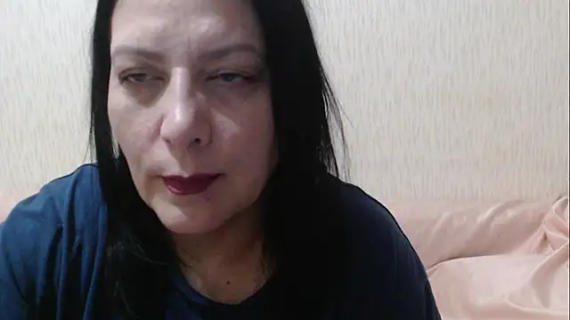 Snapshot of Mirabelle_Sweet chatting on 04/12/26, 11:10 Mirabelle Sweet online show from 04/12/26, 11:10