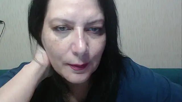 Snapshot of Mirabelle_Sweet chatting on 05/19/26, 04:52 Mirabelle Sweet online show from 05/19/26, 04:52