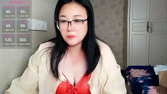 Snapshot of Vivianangn-e chatting on 06/18/26, 06:57 Vivianangn-e online show from 06/18/26, 06:57