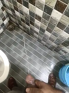 adicma123 online show from 09/29/25, 02:33