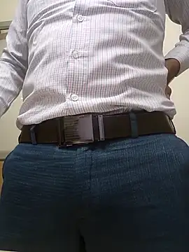 adicma123 online show from 06/01/26, 01:02