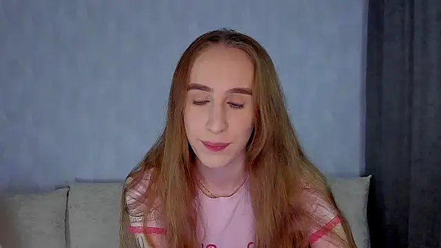 Snapshot of _mira_cle_ chatting on 11/04/25, 11:26 mira cle online show from 11/04/25, 11:26