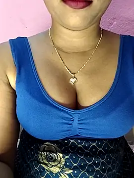 Snapshot of ANGE-MOU chatting on 03/10/25, 07:29 ANGE-MOU online show from 03/10/25, 07:29