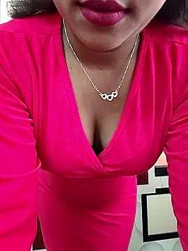 Snapshot of ANGE-MOU chatting on 01/08/26, 03:09 ANGE-MOU online show from 01/08/26, 03:09